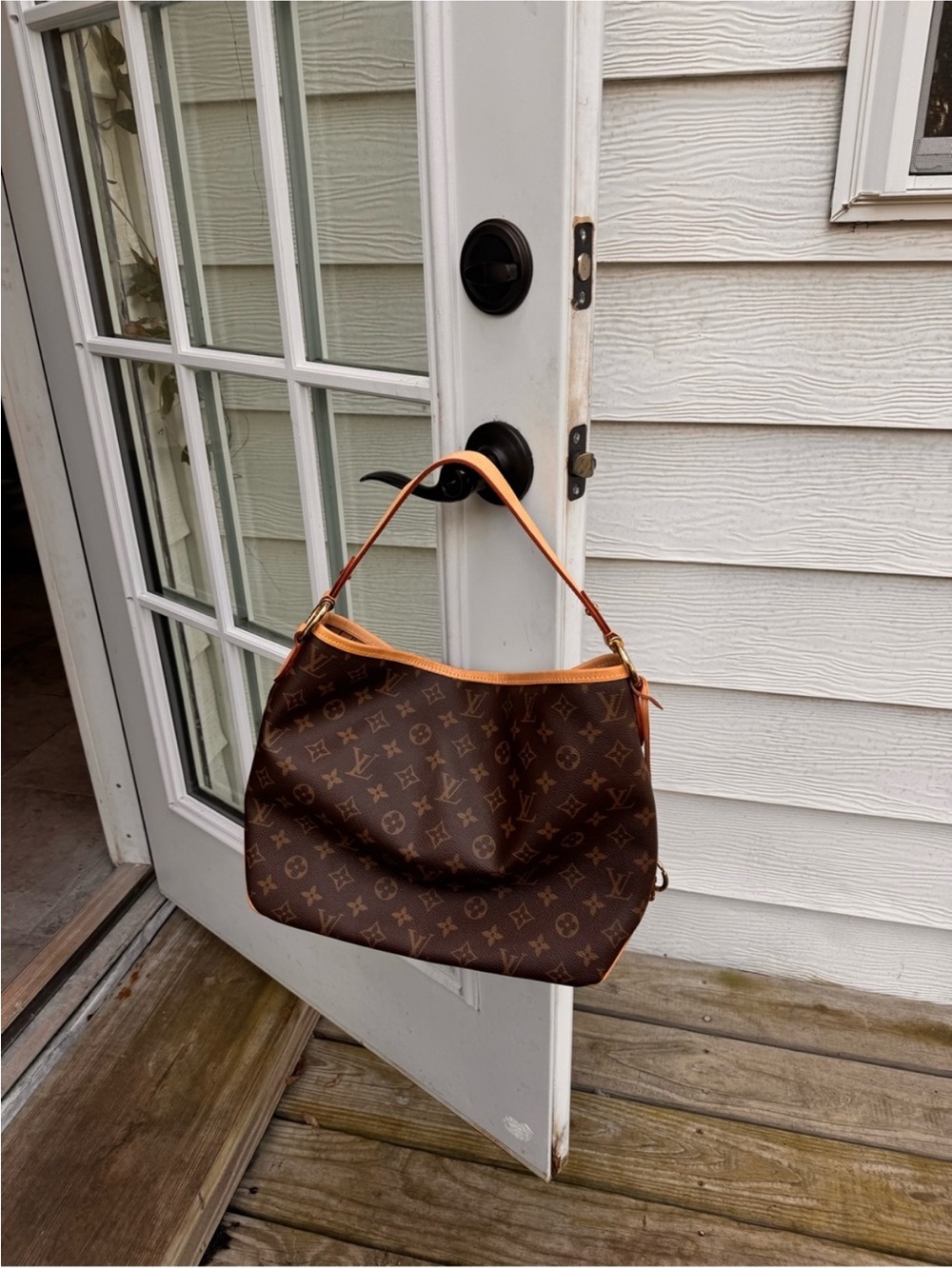 Louis Vuitton Monogram Canvas Shoulder Bag in Brown and Natural - Picture 9 of 9